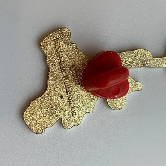 Build-A-Bear Celebration Bear with Balloon Lapel Pin w/ Heart Back - Picture 5 of 8